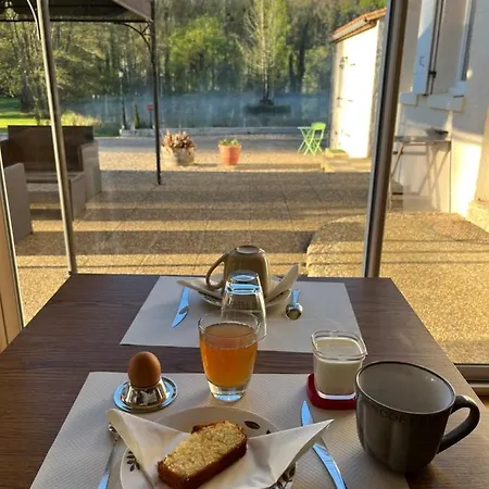 Le Domaine De L'etang De Sandanet 3*