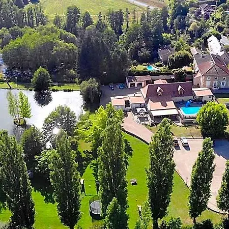 Le Domaine De L'etang De Sandanet Bed & Breakfast