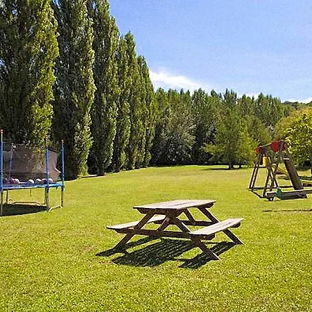 Le Domaine De L'etang De Sandanet Bed & Breakfast Issac