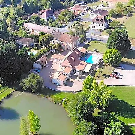 Le Domaine De L'etang De Sandanet Issac