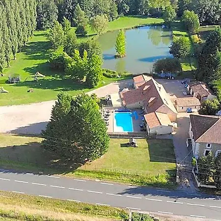 Bed & Breakfast Le Domaine De L'etang De Sandanet Issac