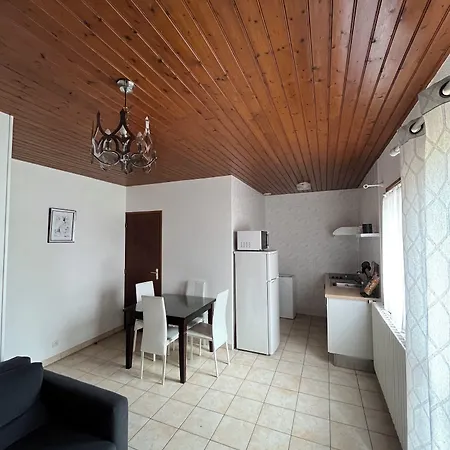 Bed & Breakfast Le Domaine De L'etang De Sandanet Issac