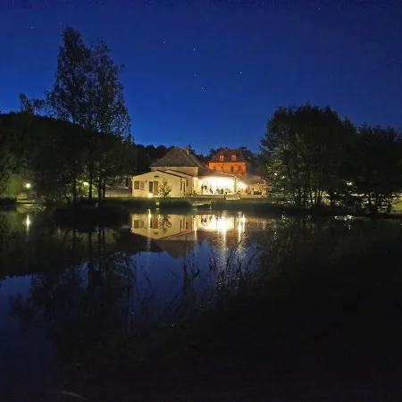 Le Domaine De L'etang De Sandanet 3* Issac