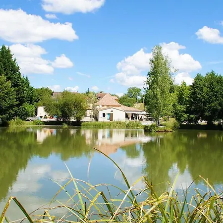 Le Domaine De L'etang De Sandanet Bed & Breakfast Issac